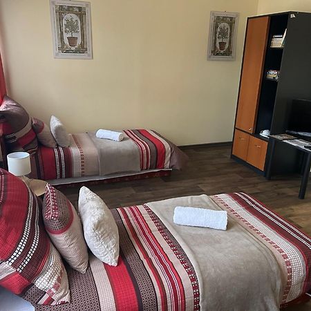 Esely Apartmanhaz Nyiregyhaza Exterior photo